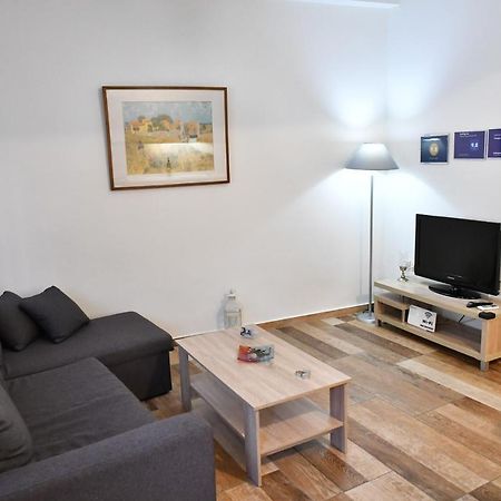 Giorgos House Apartment นาฟปลิโอ ภายนอก รูปภาพ