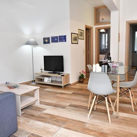 Giorgos House Apartment นาฟปลิโอ ภายนอก รูปภาพ