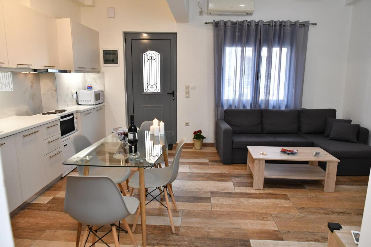 Giorgos House Apartment นาฟปลิโอ ภายนอก รูปภาพ
