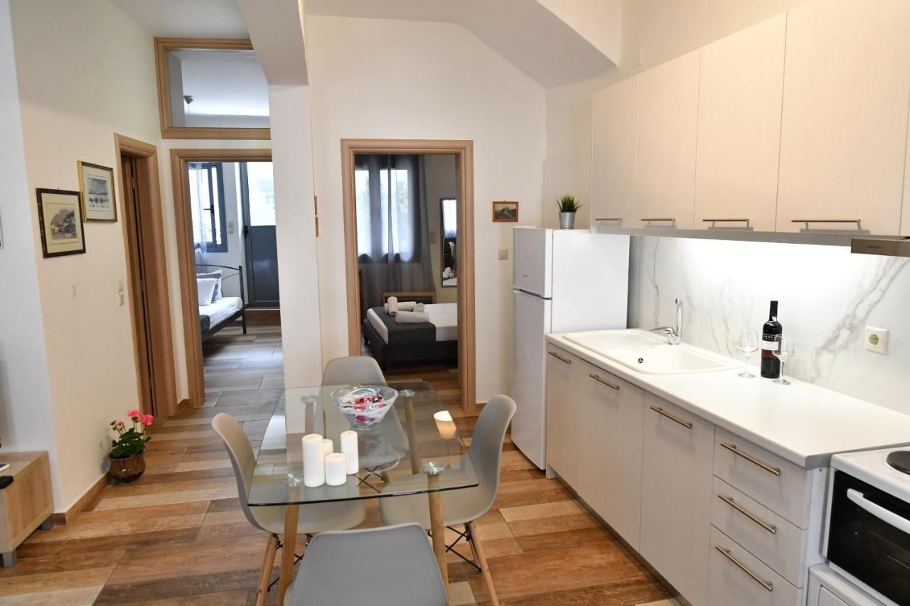 Giorgos House Apartment นาฟปลิโอ ภายนอก รูปภาพ