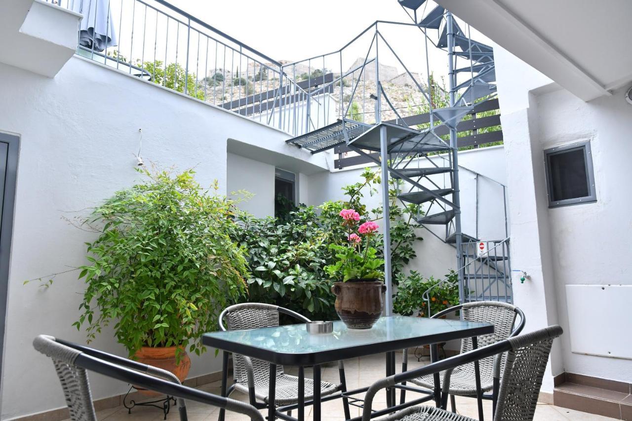 Giorgos House Apartment นาฟปลิโอ ภายนอก รูปภาพ