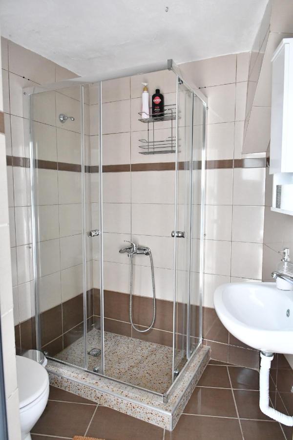 Giorgos House Apartment นาฟปลิโอ ภายนอก รูปภาพ