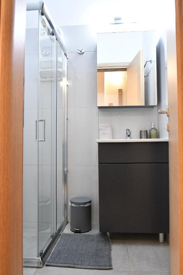Giorgos House Apartment นาฟปลิโอ ภายนอก รูปภาพ